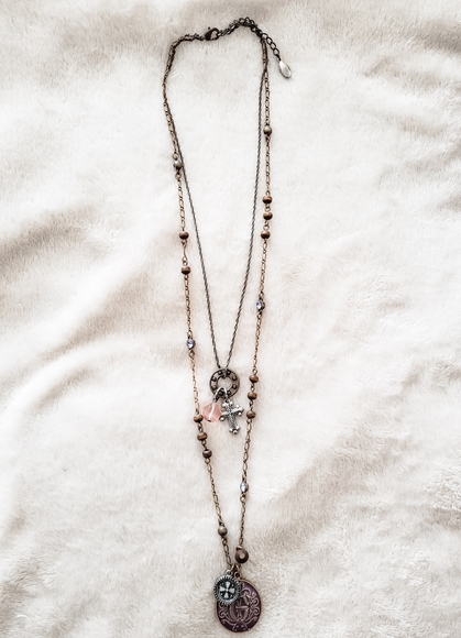 Guess Double Chain Necklace - Picture 2 of 2